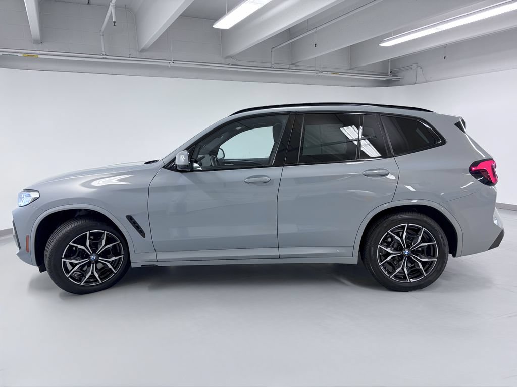 Used 2022 BMW X3 xDrive30i w/ M Sport Package 2 AWD/4WD image 4