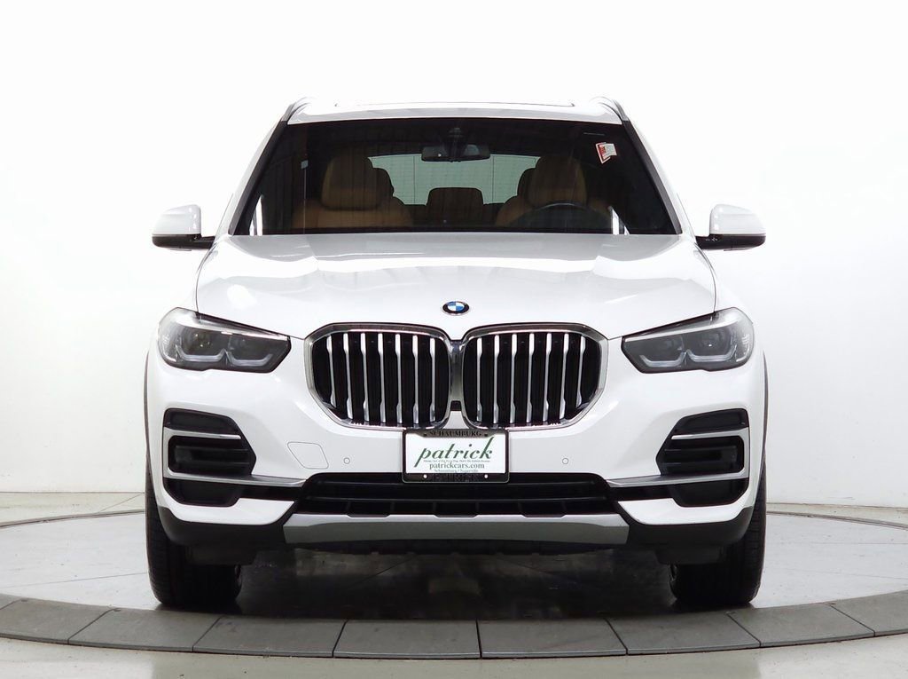 Used 2023 BMW X5 xDrive40i image 2