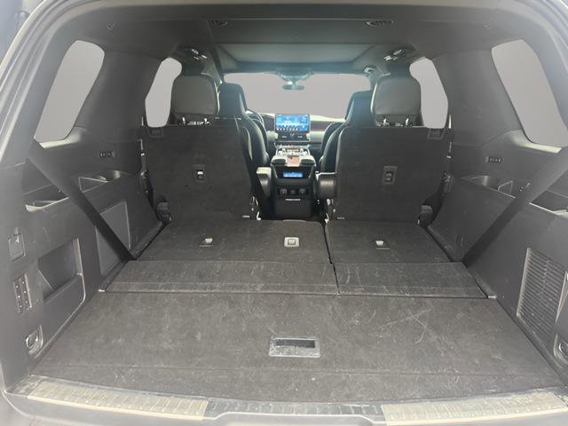 Used 2024 Lincoln Navigator Reserve image 28