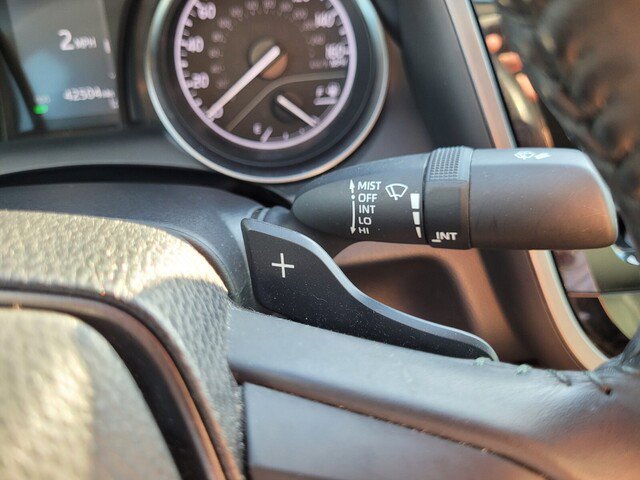 Used 2021 Toyota Camry SE image 29