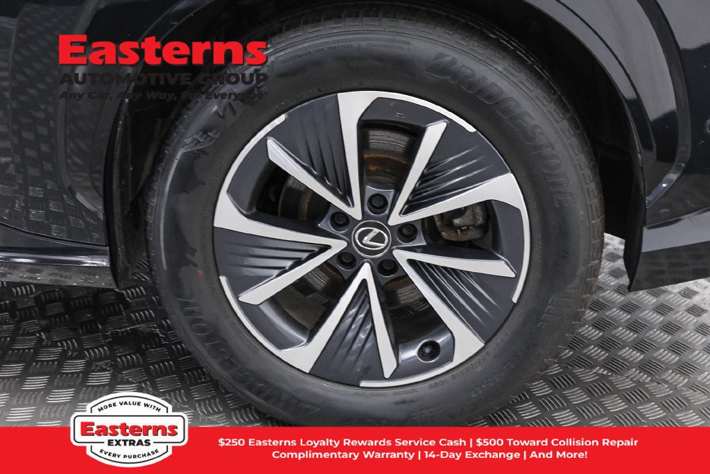 Used 2023 Lexus RZ 450e Premium w/ Technology Package AWD/4WD image 33