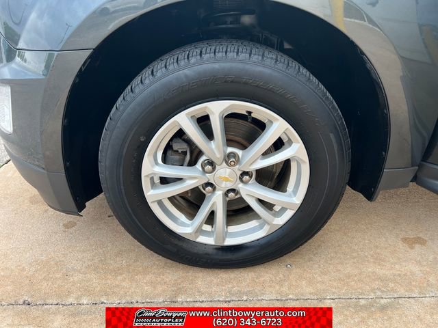 Used 2017 Chevrolet Equinox LT w/ Convenience Package image 25