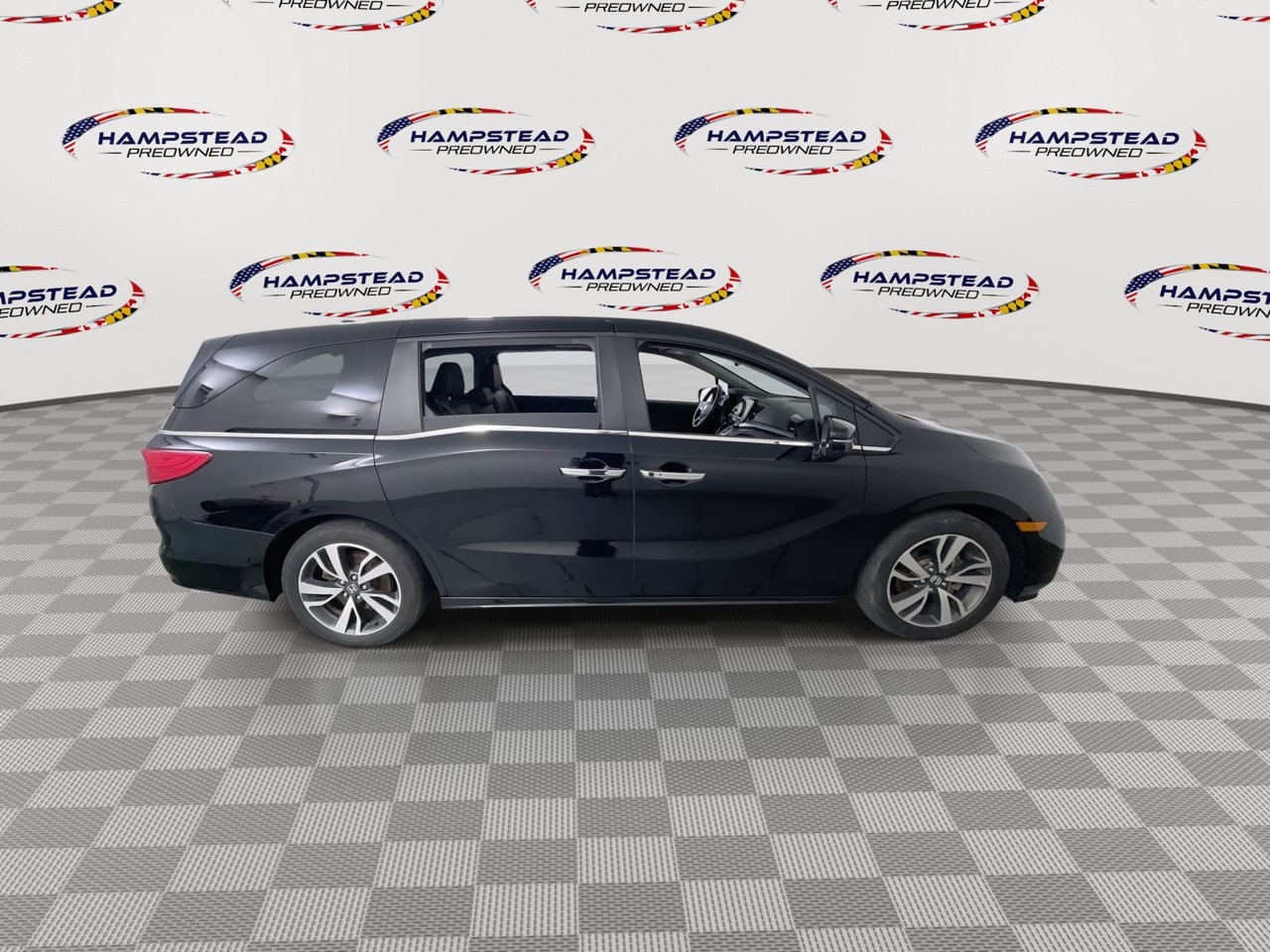 Used 2023 Honda Odyssey Touring image 9