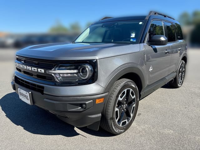 Used 2022 Ford Bronco Sport Outer Banks w/ Tech Package AWD/4WD image 4