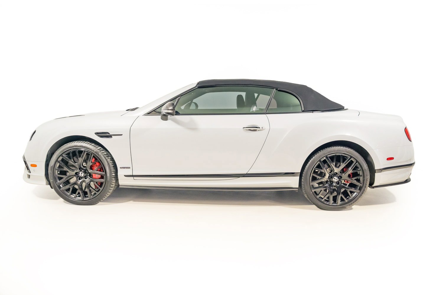 Used 2018 Bentley Continental GT Supersports image 3