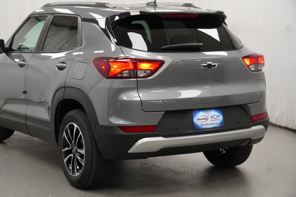 New 2026 Chevrolet TrailBlazer LT w/ Convenience Package FWD image 16