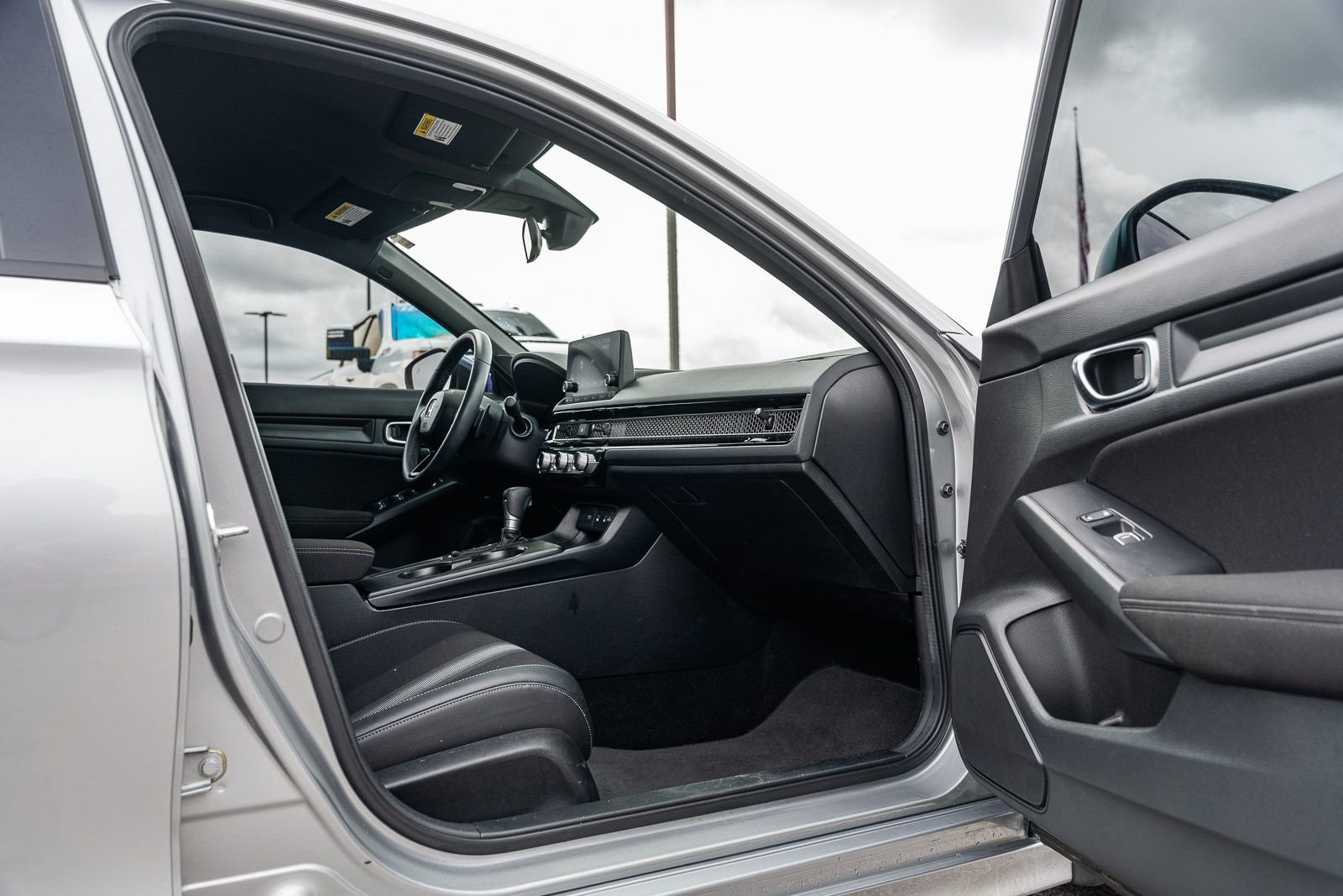 Used 2025 Honda Civic Sport image 12
