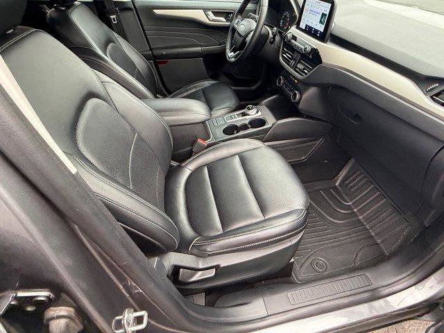 Used 2022 Ford Escape SEL image 11