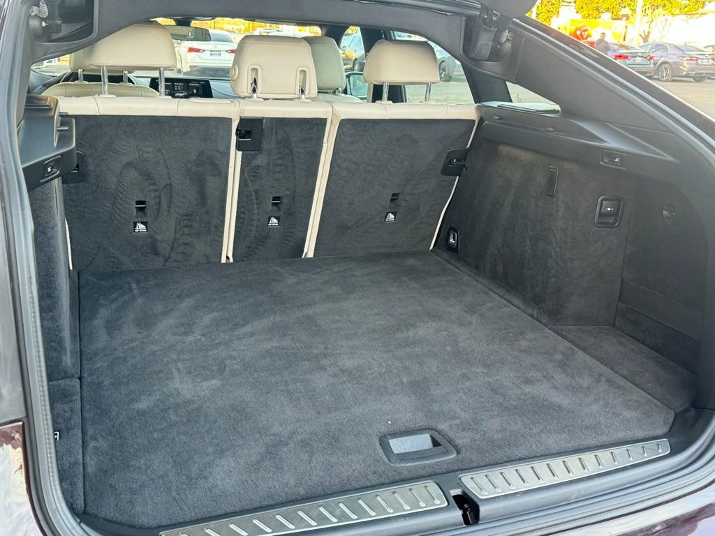 Used 2018 BMW 640i Gran Turismo xDrive image 8