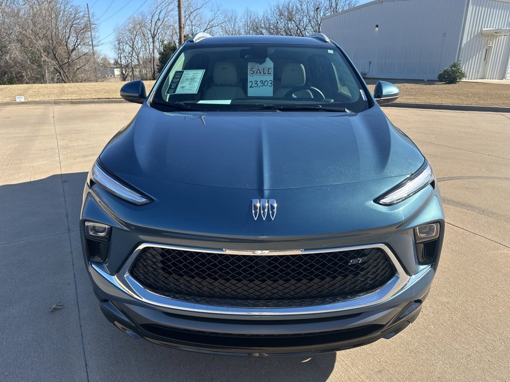 Certified 2024 Buick Encore GX Sport Touring image 8