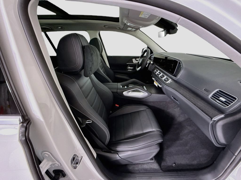 New 2026 Mercedes-Benz GLS 450 4MATIC image 22