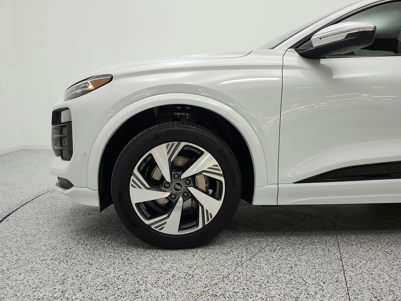 Used 2025 Audi Q6 e-tron Premium Plus AWD/4WD image 38