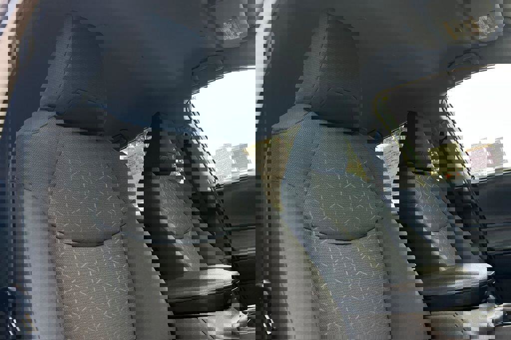 Used 2024 Toyota RAV4 XLE image 17