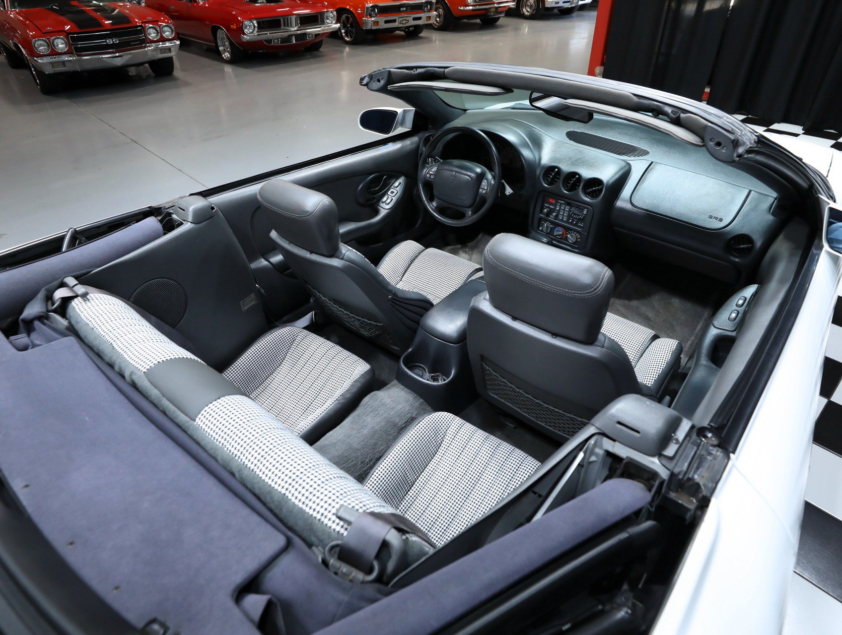 Used 1997 Pontiac Firebird Trans Am RWD image 46