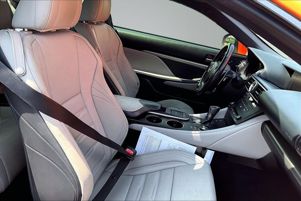 Used 2016 Lexus RC 200t RWD image 7