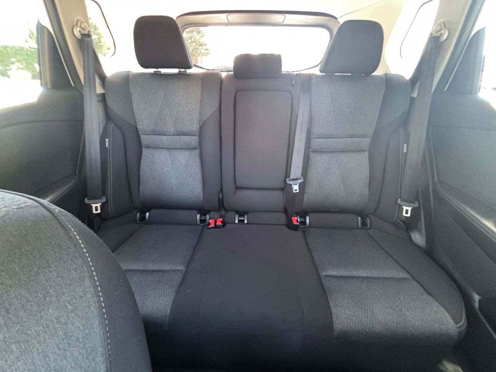 Used 2025 Nissan Rogue SV AWD/4WD image 40