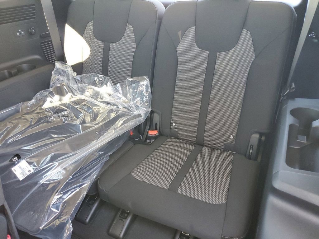 Used 2025 Kia Sorento LX FWD image 22