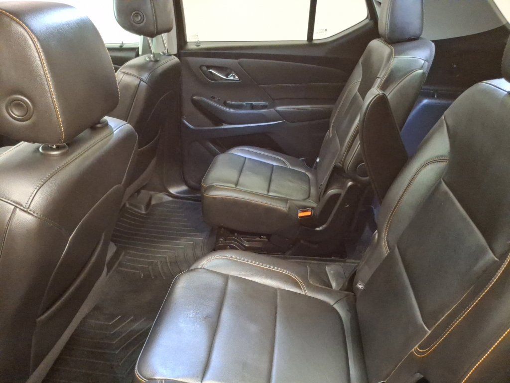 Used 2021 Chevrolet Traverse RS AWD/4WD image 12