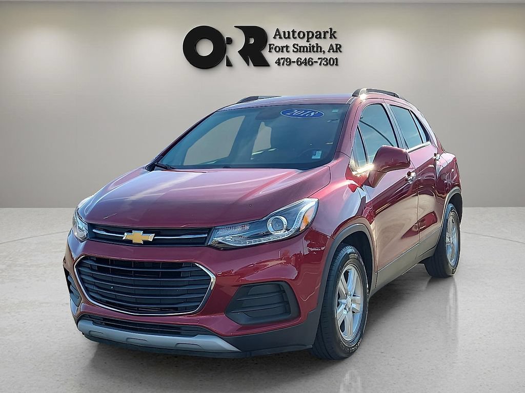 Used 2019 Chevrolet Trax LT w/ LT Convenience Package FWD image 2