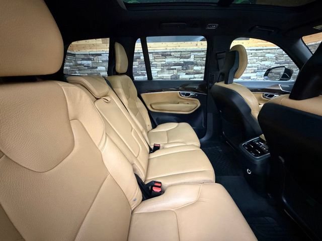 Used 2016 Volvo XC90 T6 Momentum AWD/4WD image 35