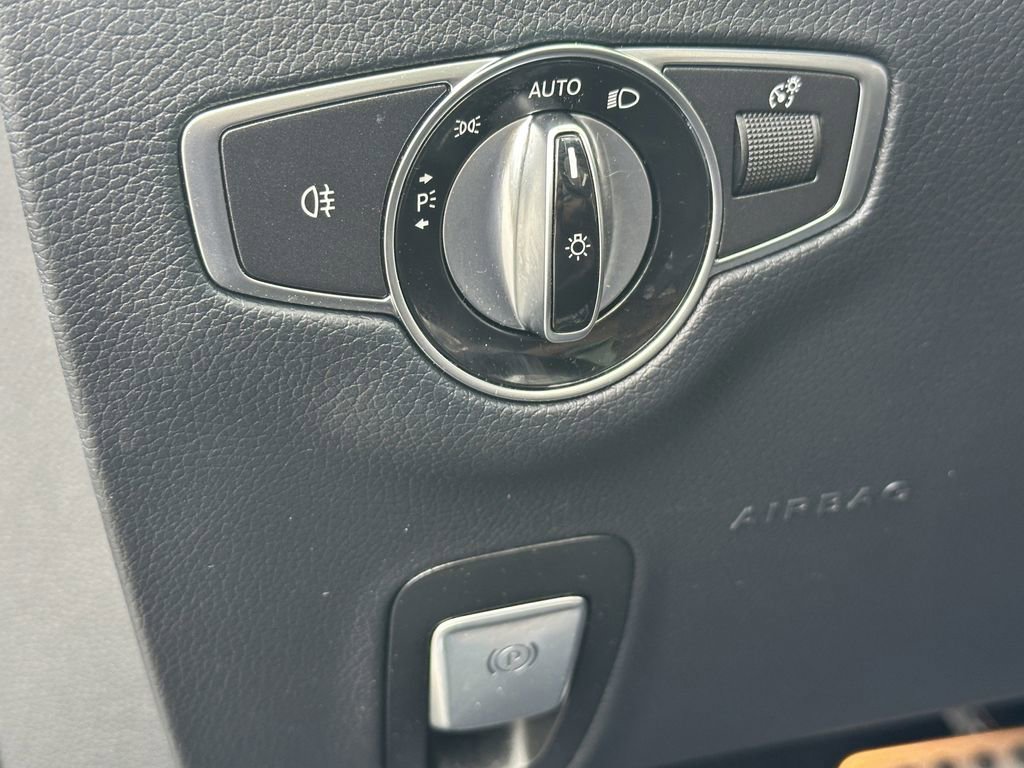 Used 2023 Mercedes-Benz E 450 4MATIC Cabriolet image 33