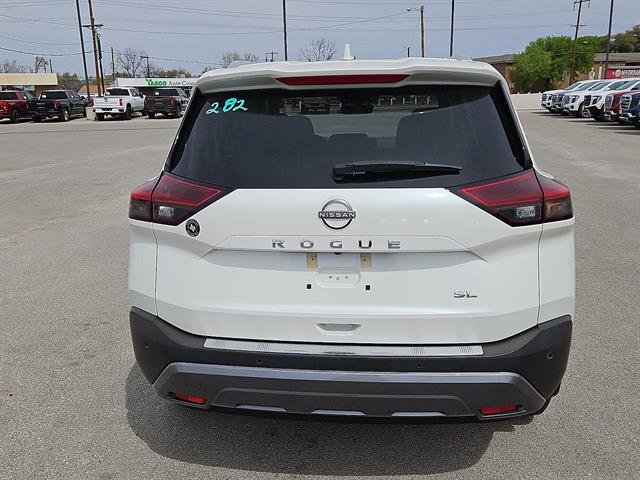 Used 2023 Nissan Rogue SL w/ SL Premium Package image 4