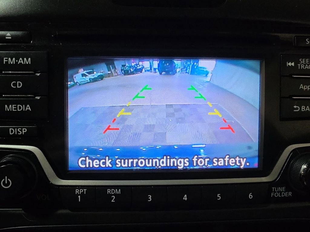 Used 2015 Nissan Juke S image 23