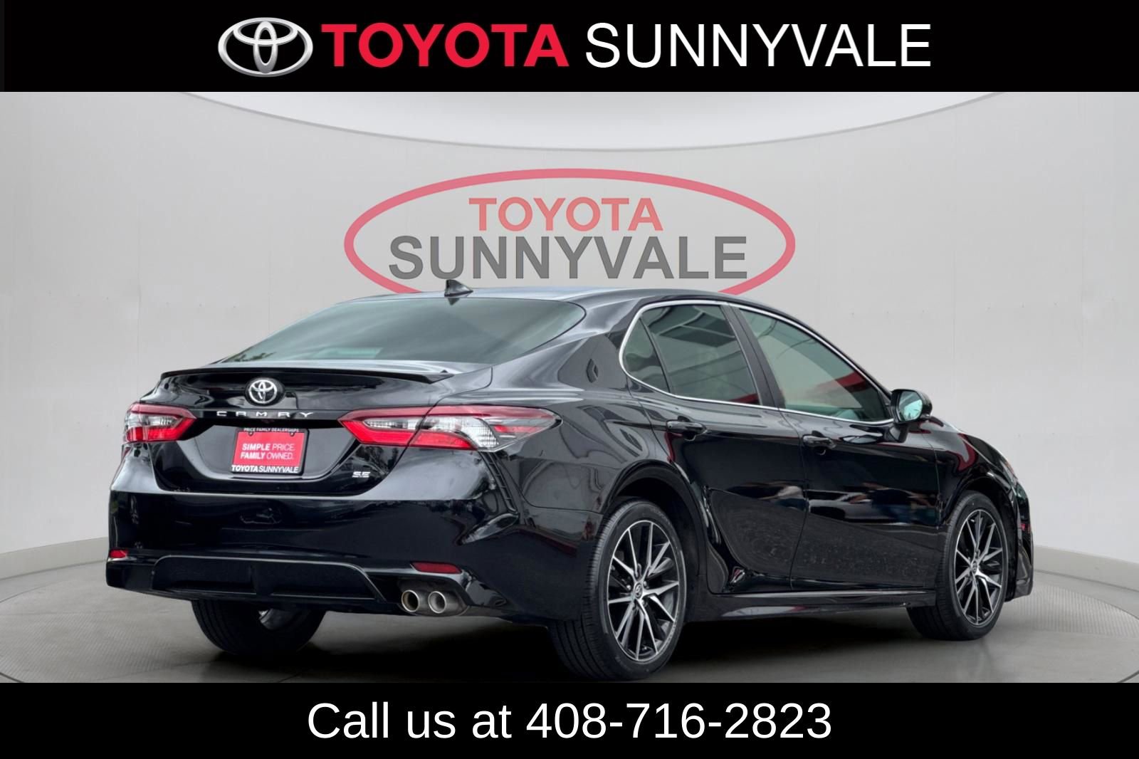 Used 2023 Toyota Camry SE image 4