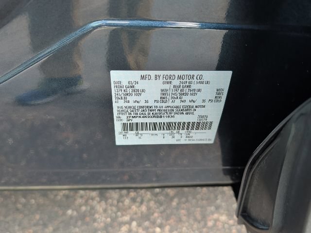 Certified 2024 Ford Edge Titanium w/ Equipment Group 301A AWD/4WD image 35