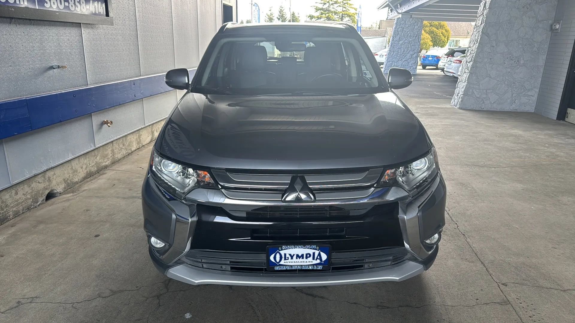 Used 2016 Mitsubishi Outlander SEL AWD/4WD image 6
