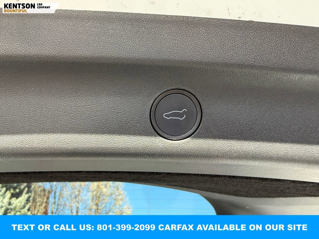 Used 2023 Tesla Model Y Long Range image 34