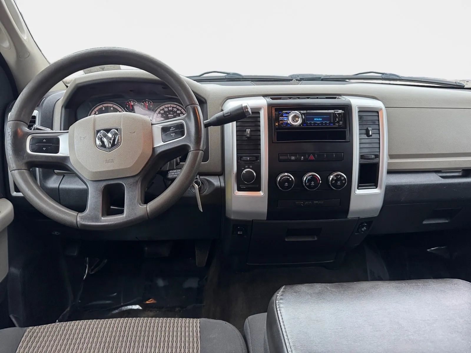 Used 2011 RAM 1500 Classic SLT image 12
