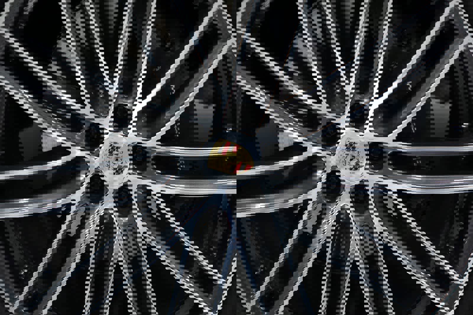 Certified 2026 Porsche Macan image 11