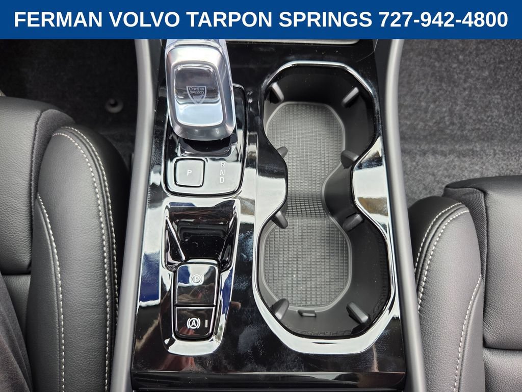 New 2026 Volvo XC40 B5 Plus w/ Climate Package AWD/4WD image 28