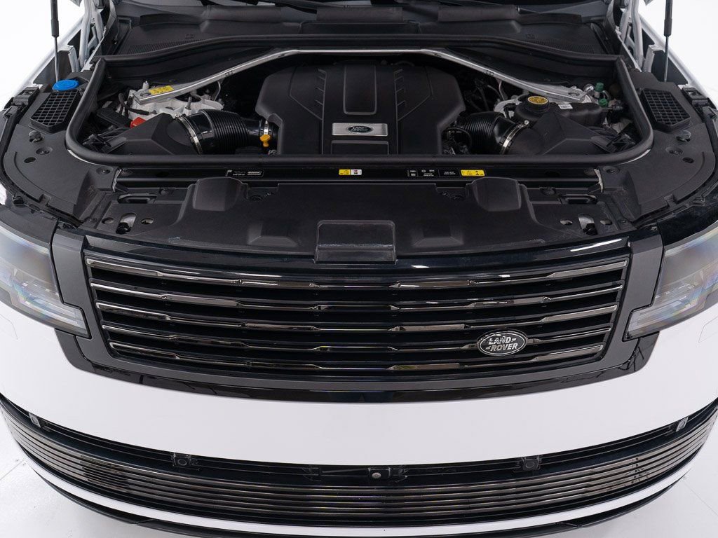 Used 2023 Land Rover Range Rover SV AWD/4WD image 55