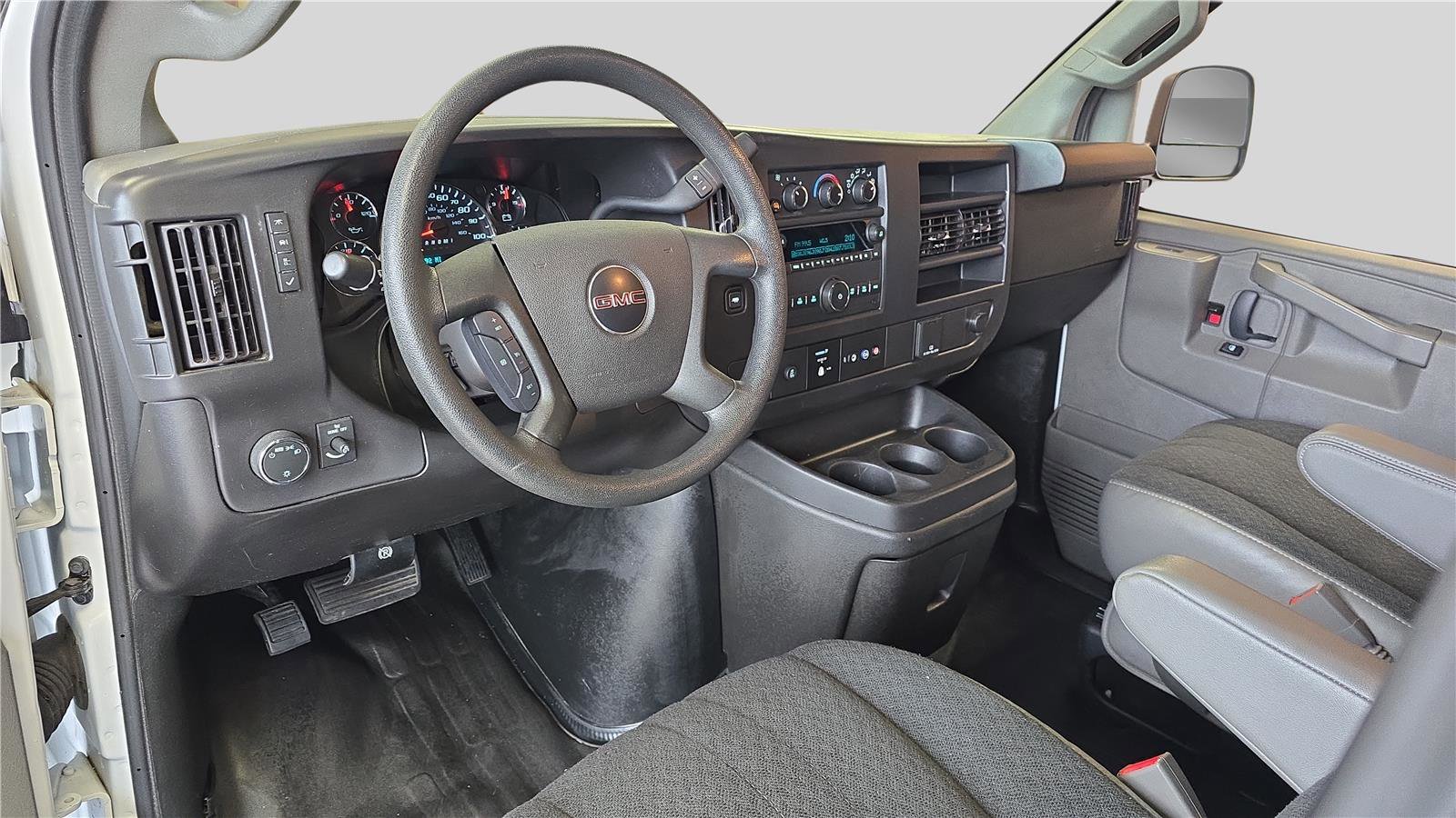 Used 2024 GMC Savana 2500 w/ Driver Convenience Package image 19