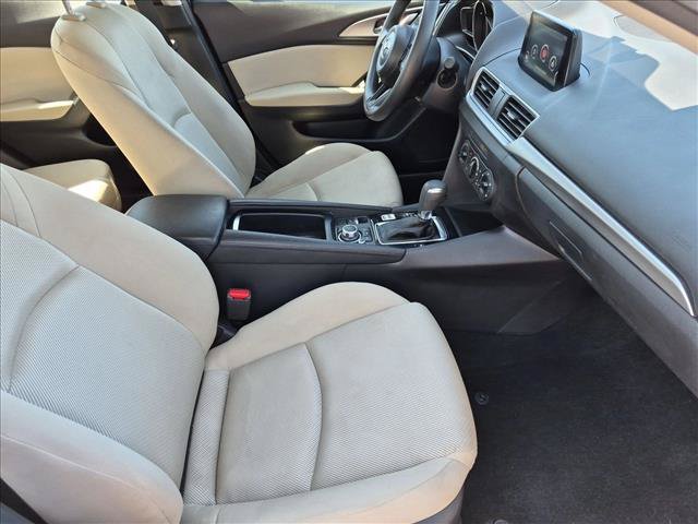 Used 2017 MAZDA MAZDA3 Sport FWD image 19