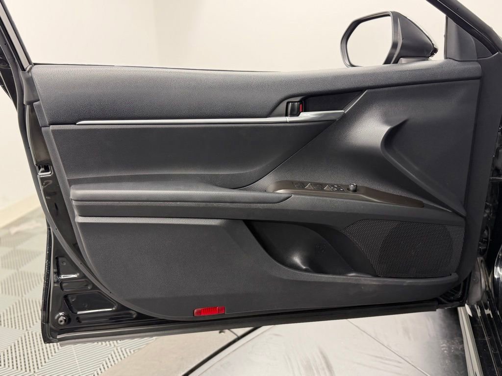 Certified 2022 Toyota Camry SE image 17