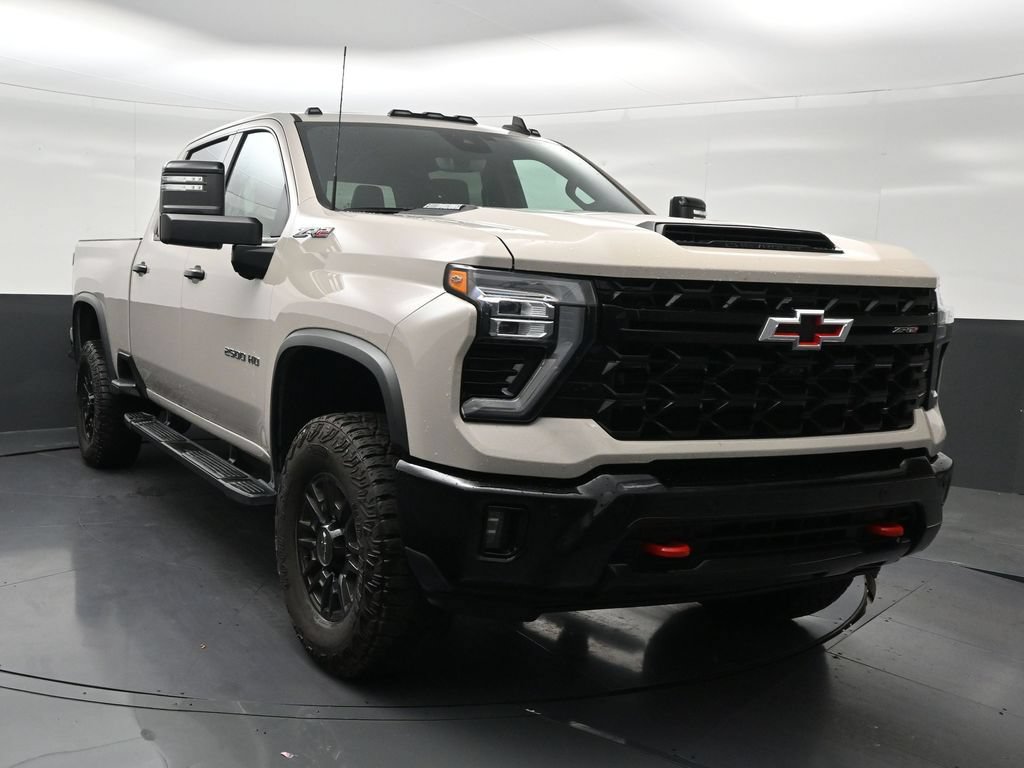 Used 2026 Chevrolet Silverado 2500 ZR2 AWD/4WD image 8