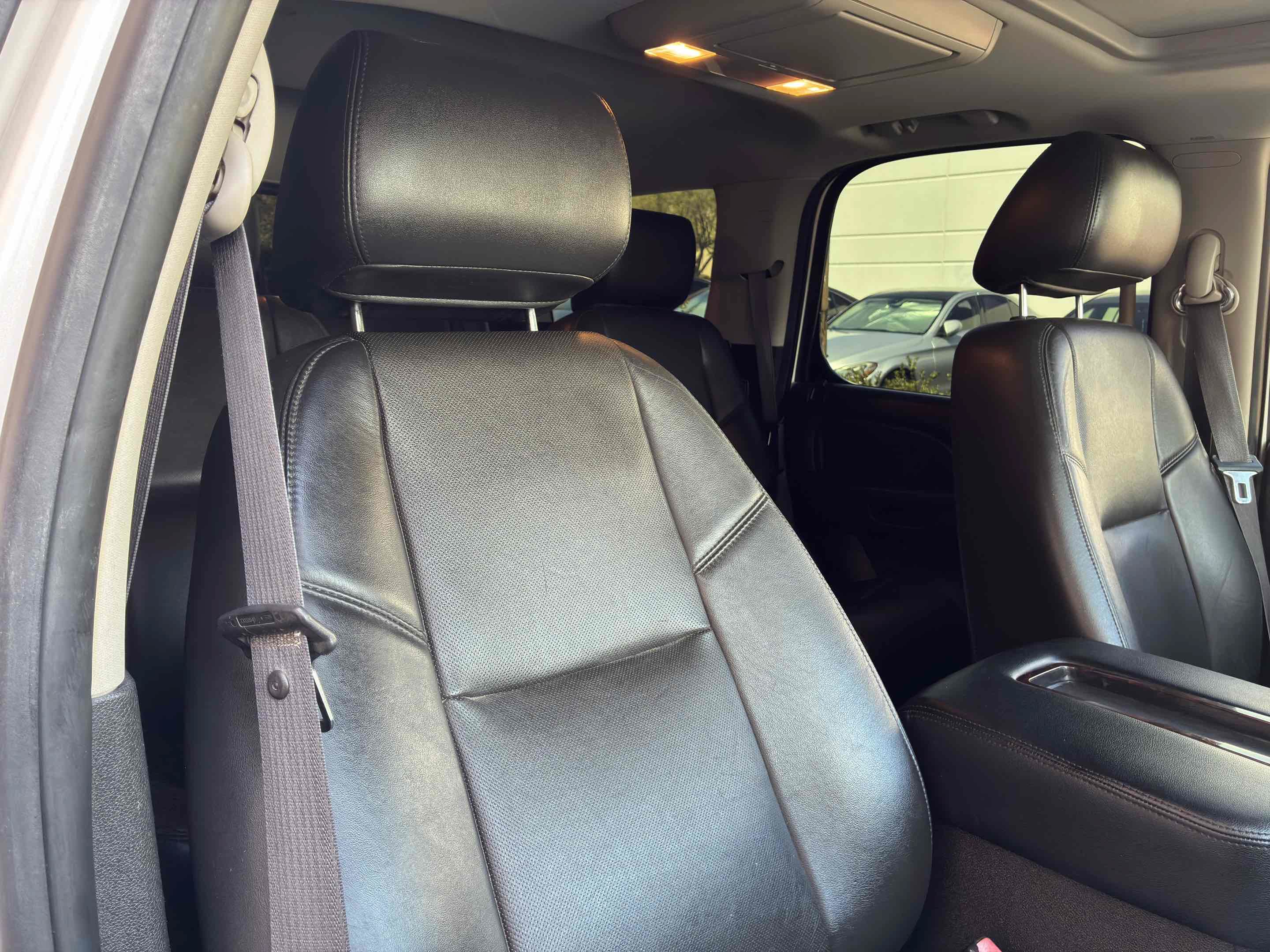 Used 2012 GMC Yukon Denali AWD/4WD image 44