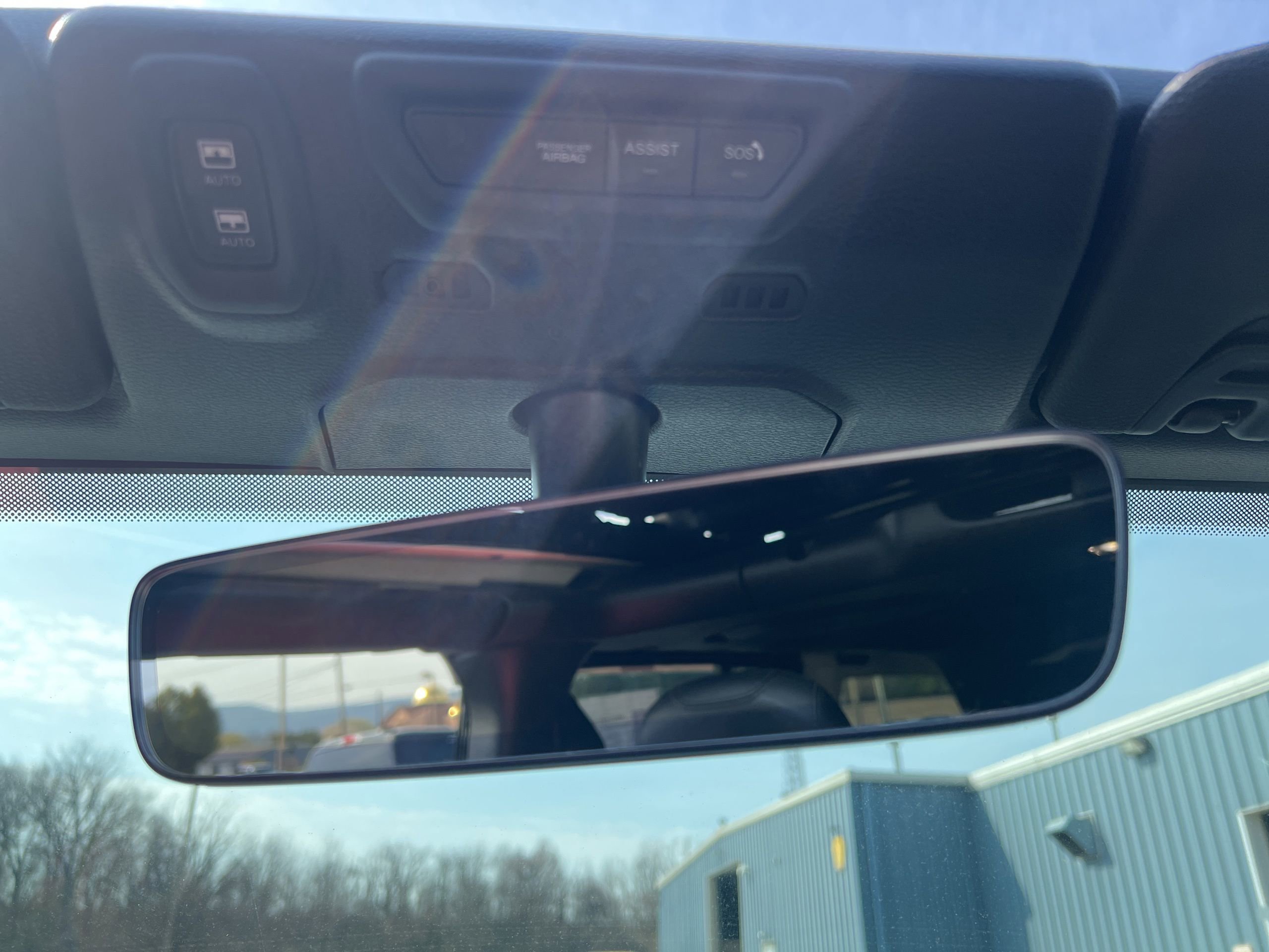 Used 2022 Jeep Wrangler Unlimited Sahara w/ Cold Weather Group AWD/4WD image 19
