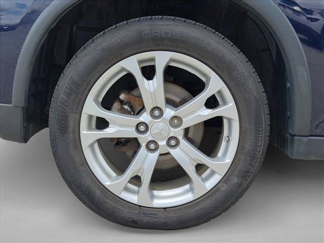 Used 2015 Mitsubishi Outlander SE AWD/4WD image 25