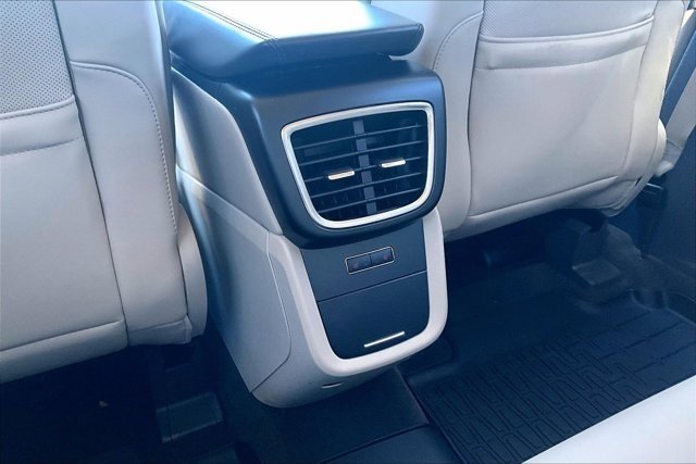 Used 2019 Lincoln Nautilus Reserve image 10