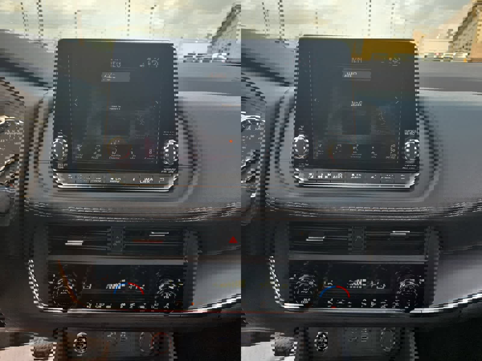 Used 2023 Nissan Rogue SV w/ SV Premium B Package image 16