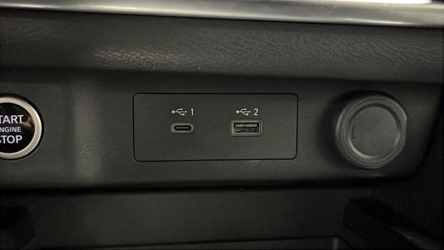 Used 2023 Nissan Rogue SV AWD/4WD image 28