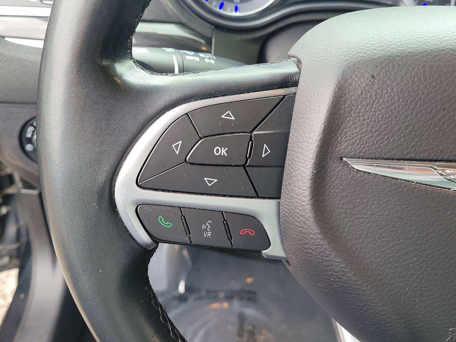 Used 2016 Chrysler 300 Limited RWD image 22