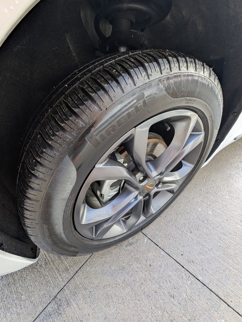 Used 2024 Chrysler Pacifica Touring-L w/ Road Tripper Package image 43