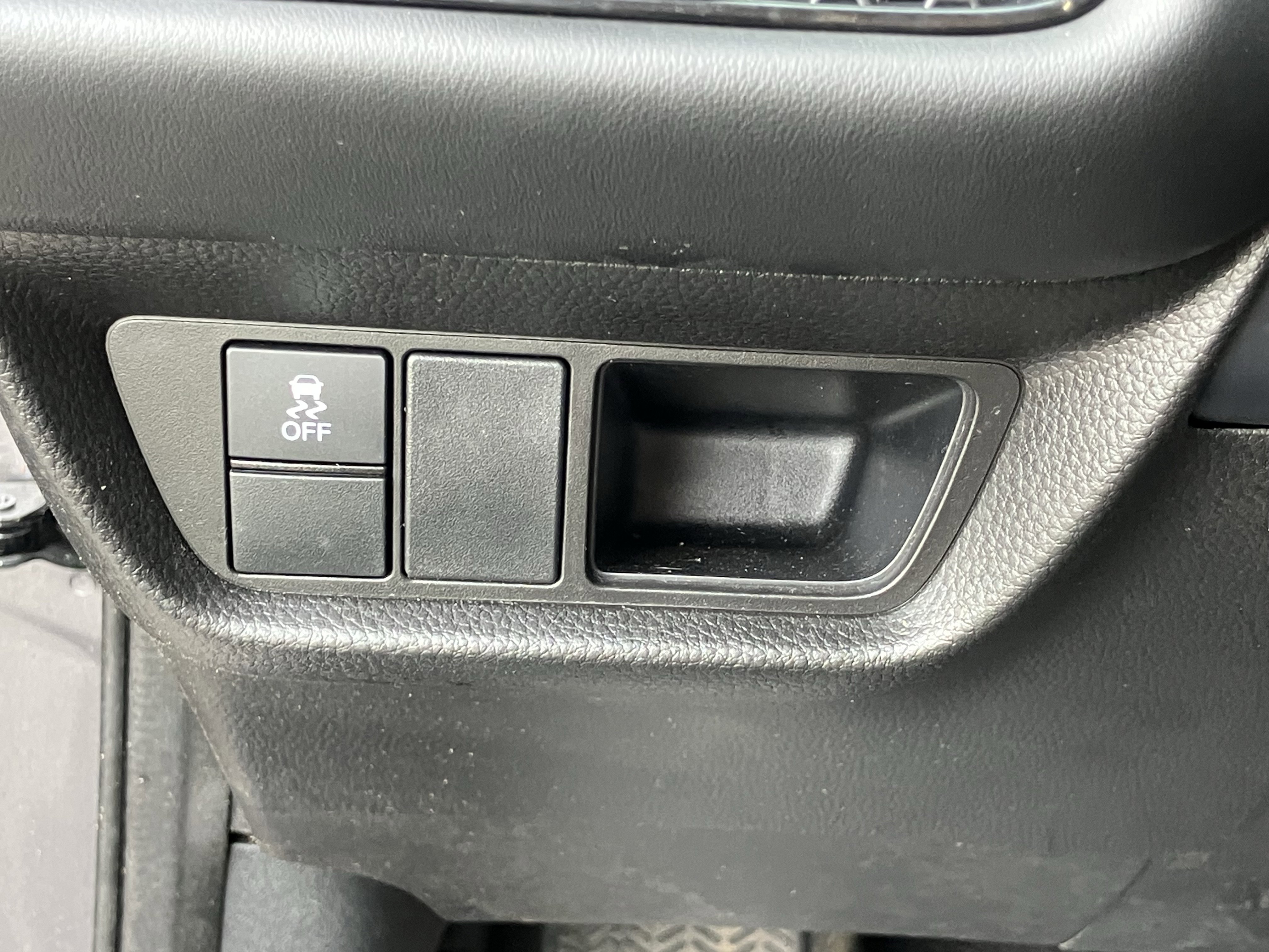 Certified 2024 Honda HR-V LX image 18