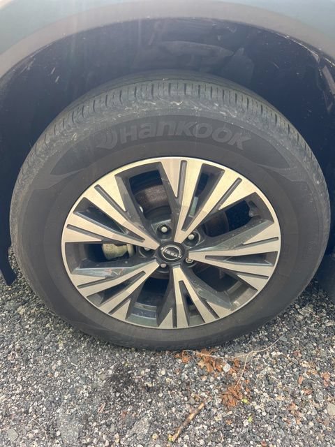 Used 2022 Nissan Rogue SV w/ SV Premium Package AWD/4WD image 5
