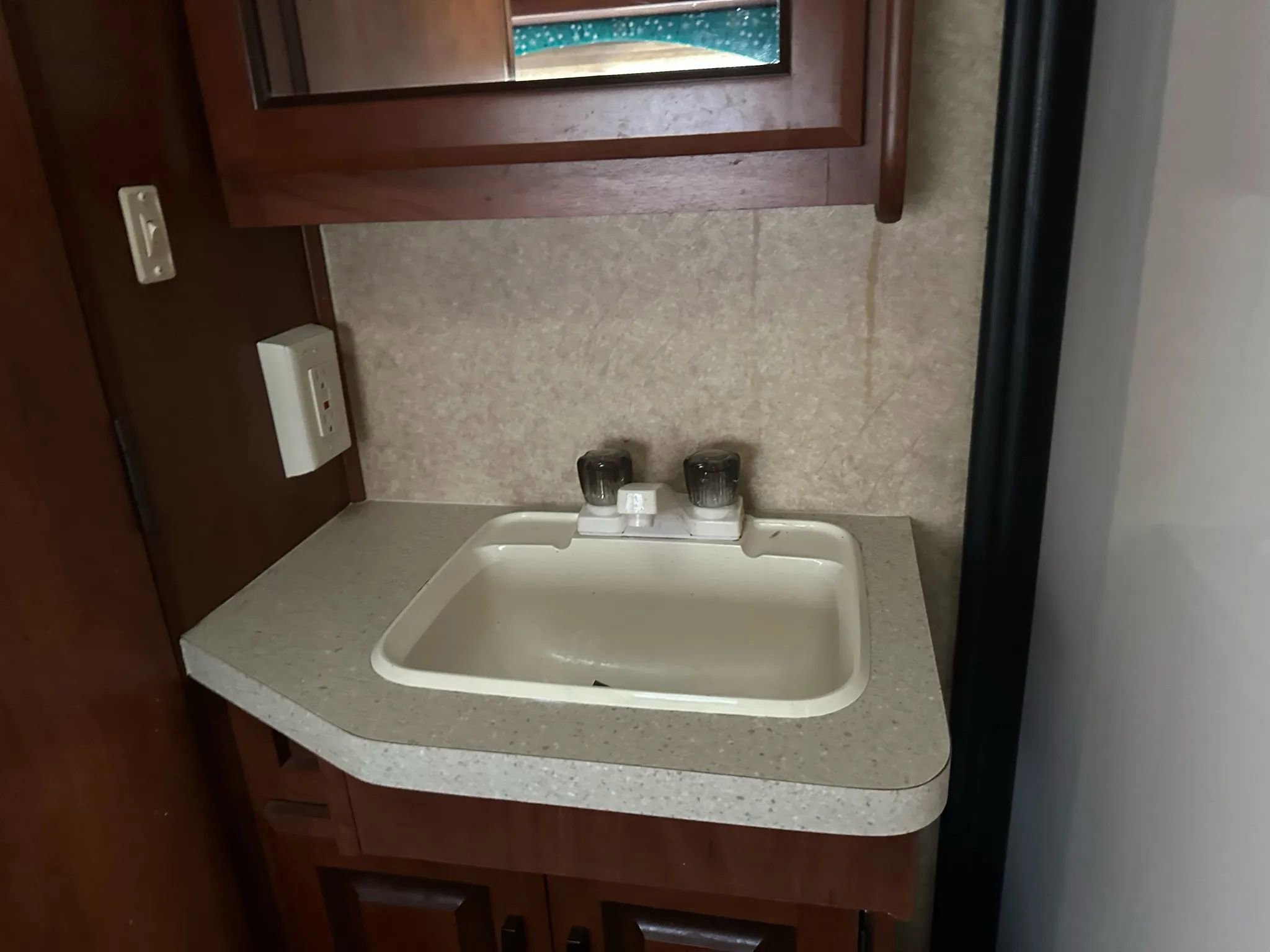 Used 2011 Mercedes-Benz Sprinter 3500 image 32